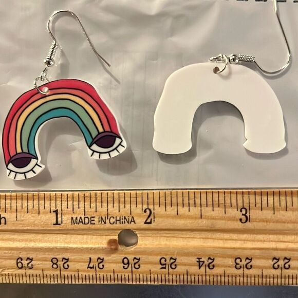 Rainbow Eye Earrings - Cute and Quirky! - Picture 2 of 2